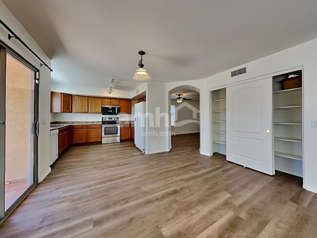 Photo - 6132 S Black Hills Way