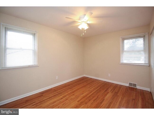 Photo - 1525 Cedar Ave