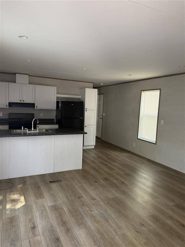Photo - 216 Circle Dr