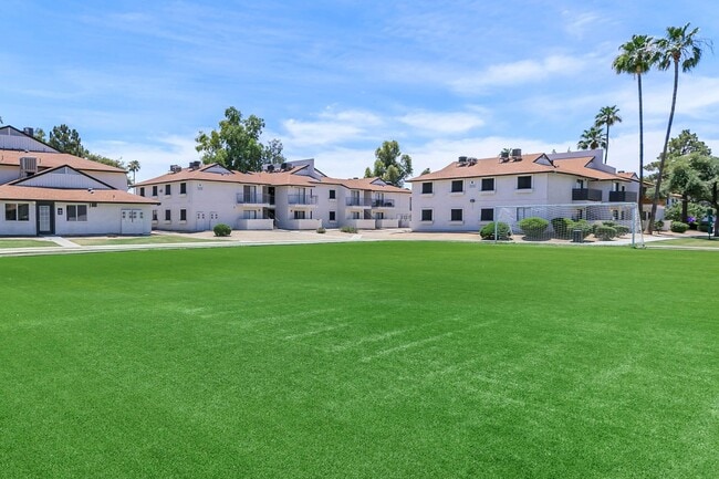 Building Photo - Tides on McDowell Rental