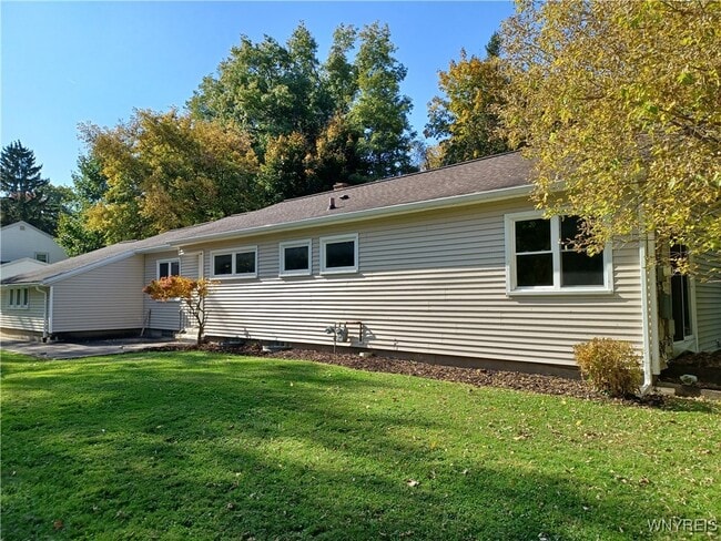 Photo - 31 Bastian Rd