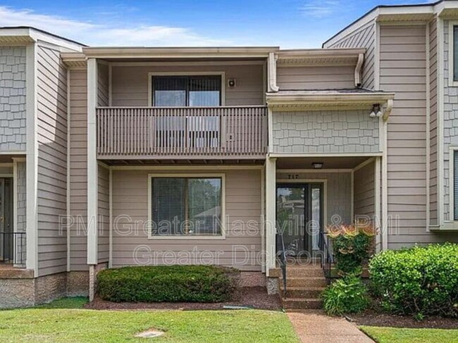 Building Photo - 717 Barlin Ct