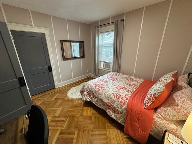 Photo - 122 Lowden St