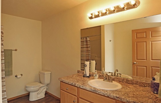 Photo - Eagle Trails Estates Apartments