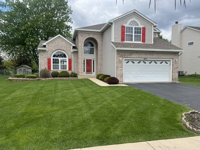 Building Photo - 437 S Orchard Dr