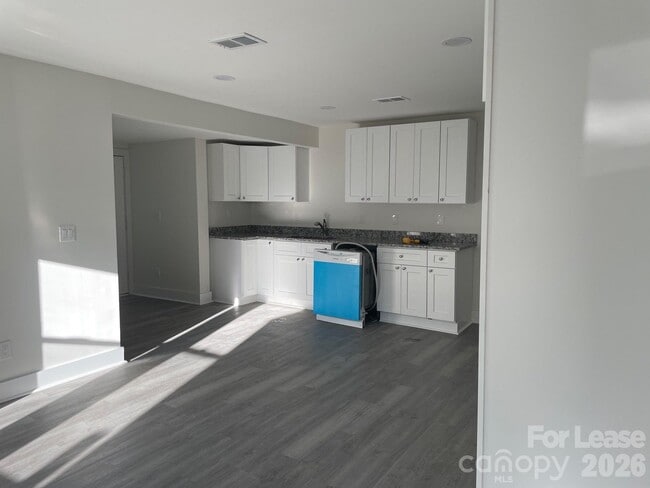 Photo - 649 Arch Dr