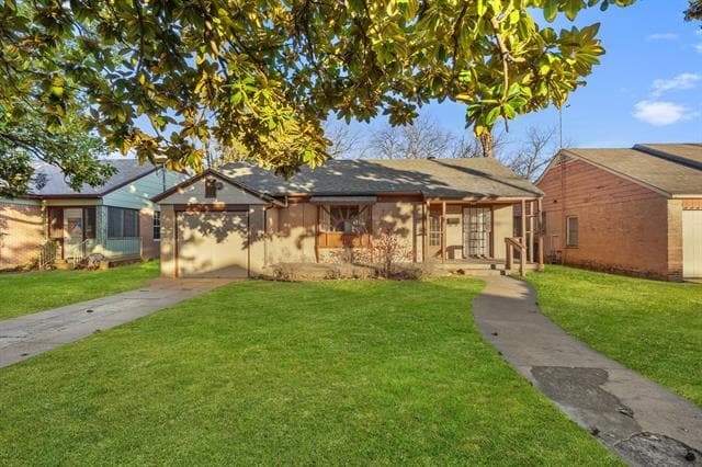 Building Photo - 806 Buckalew St