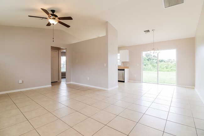 Photo - 3802 35th St SW