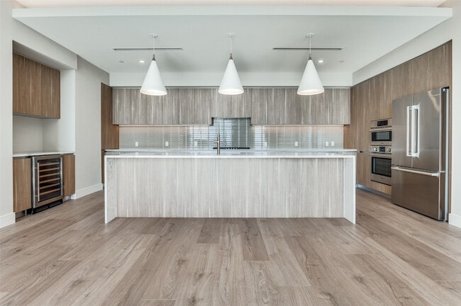 Photo - 3003 Maple Ave Unit 2220