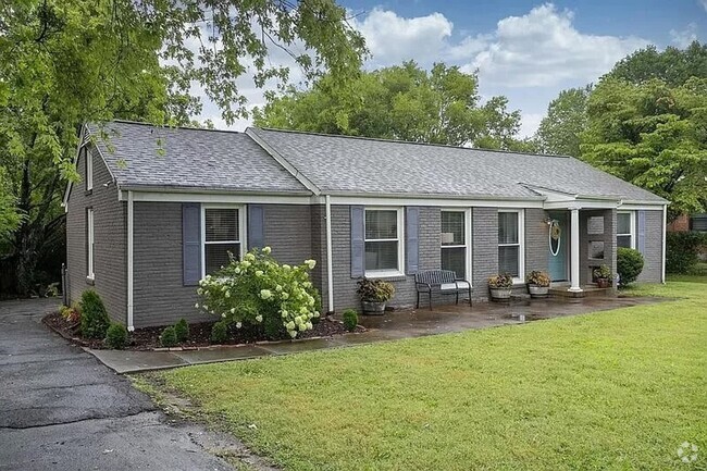 Building Photo - Cute 4BR Ranch in Creive Hall Rental