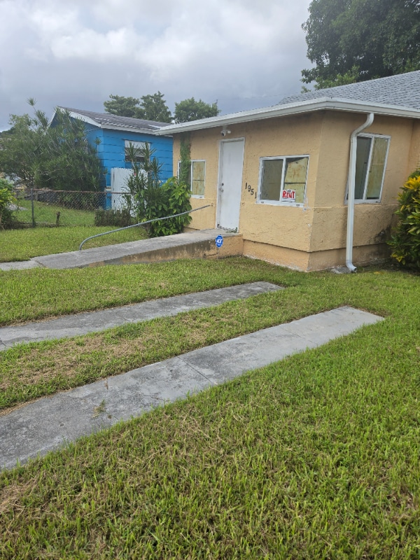 Photo - 1951 NW 49th St