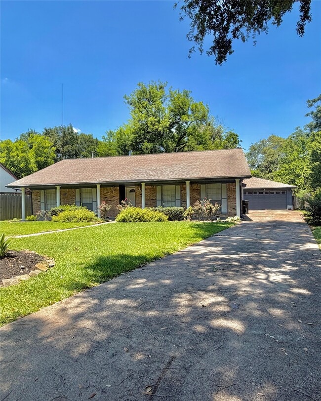 Building Photo - 5422 Winding Way Dr