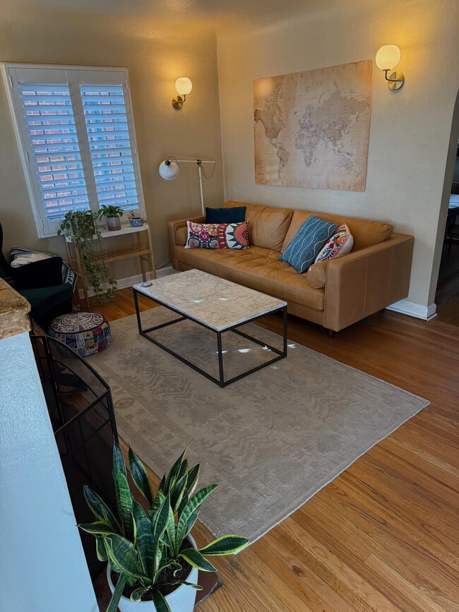 Photo - 3423 St Paul St