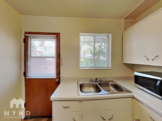Photo - 229 Claremont St
