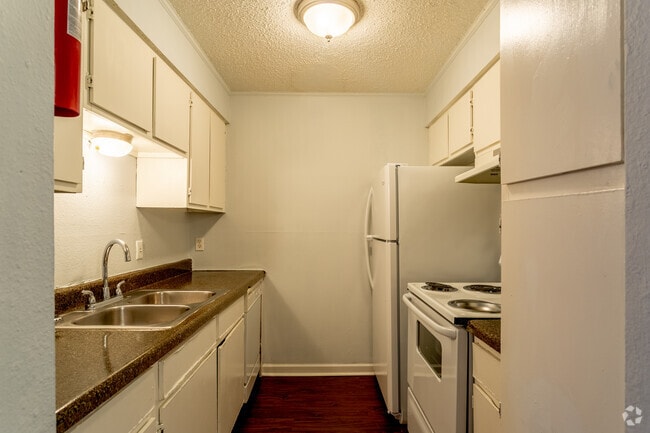 2BR,2BA - The Park at Marsala