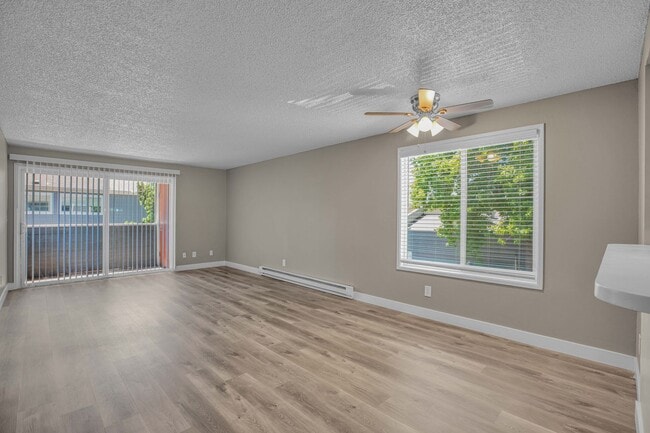 Photo - #329 MAPLE VIEW APARTMENTS
