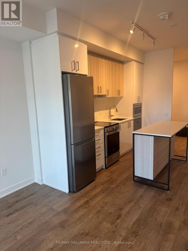 Photo - 30 Upper Mall Wy Unit 2909