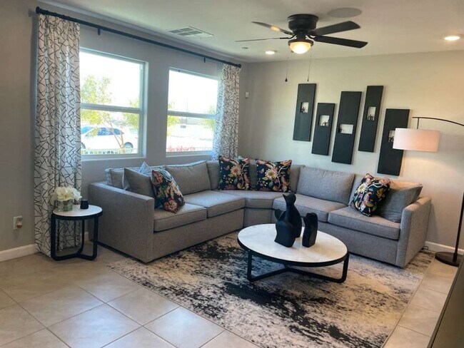 Photo - 3 Bedrooms Townhouse For Rent