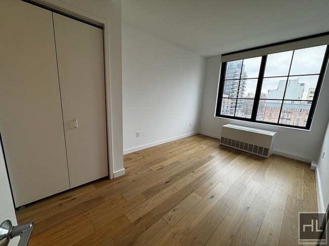 Photo - NORTHERN BOULEVARD Unidad 7T