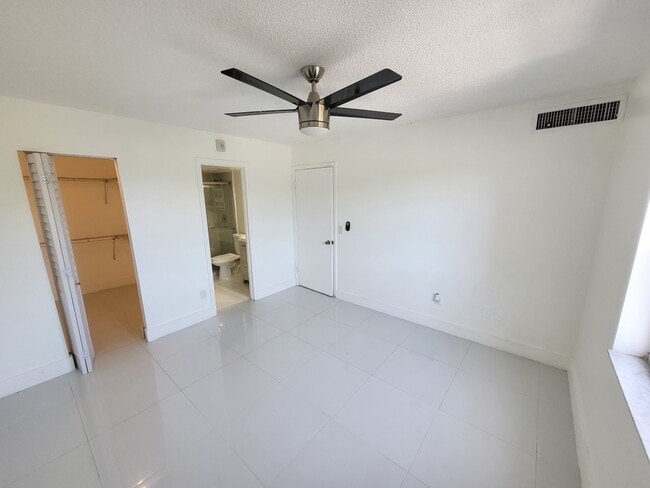 Photo - 8260 SW 210th St Unidad 211