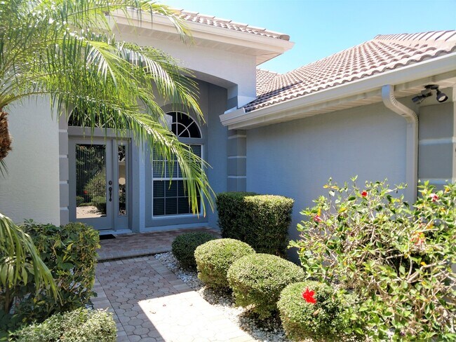 Photo - Annual Rental: Luxurious 4 Bedroom 3 bath POOL home in Woodlands of Rivendell! Just Blocks form P...