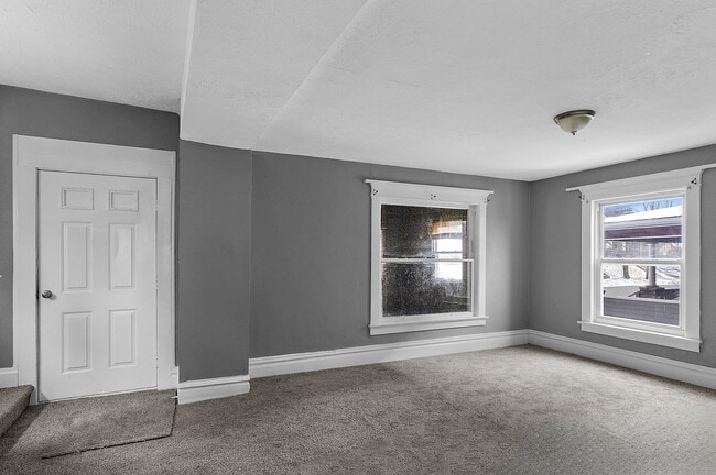 Photo - 404 N Bentley Ave