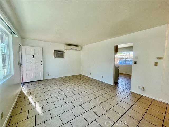 Photo - 510 S Vine Ave