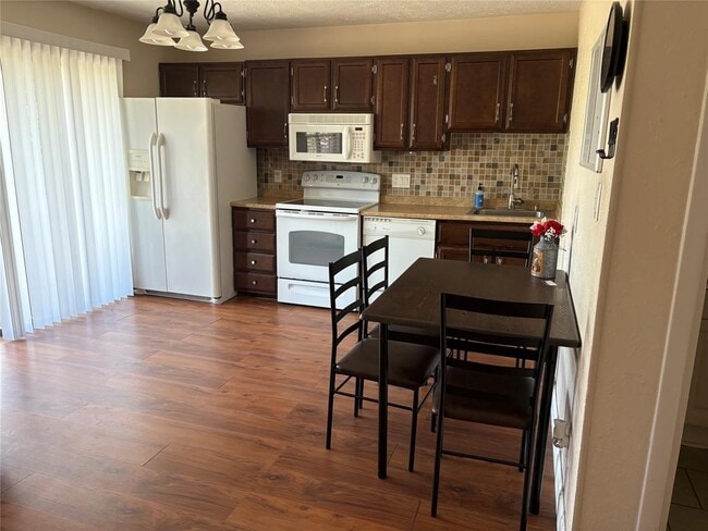 Photo - 21013 Highland Lake Dr