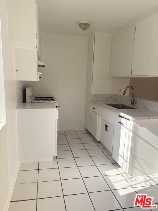 Building Photo - 961 S Kenmore Ave Unit 3 Rental