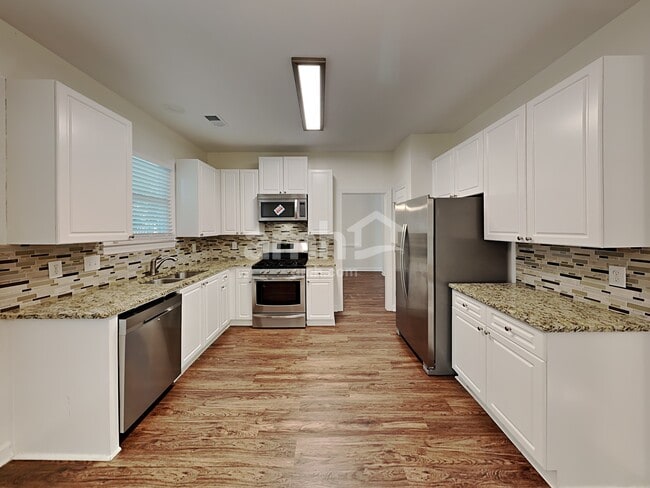 Photo - 4114 Kentmere Main