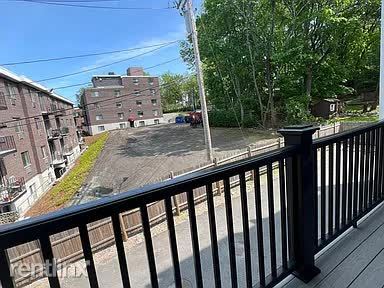 Photo - 4 br, 3 bath House - 6 Cufflin St Apt 1E