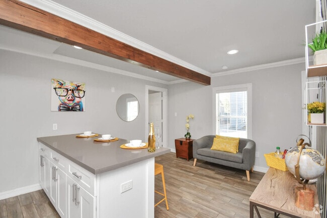 Building Photo - 2615 Arbor St Rental
