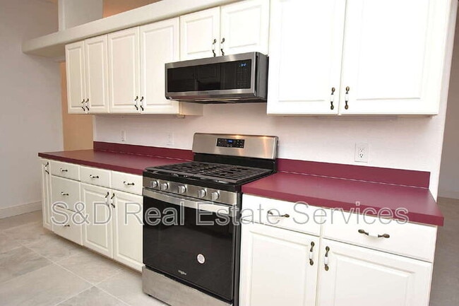 Photo - 2235 Silver Re Dr