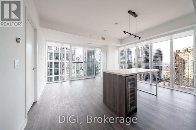 Photo - 8 Gloucester St Unité 1802