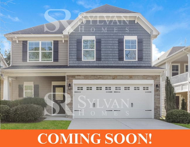 Building Photo - The living is easy in this lovely 5 bedroo...