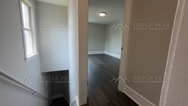 Photo - 297 N Laurel St Unit 3