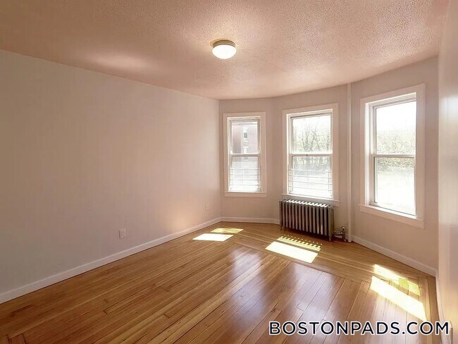 Photo - 154 Stanwood St Unit 2