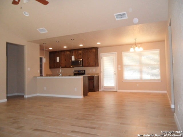 Photo - 606 Mockingbird Cove