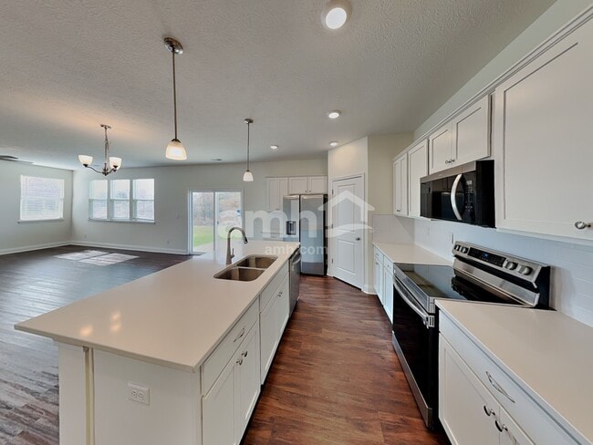 Photo - 8060 Rapala Ln