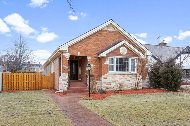 Building Photo - 1838 N 77th Ct