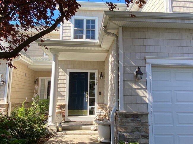 Photo - 1005 Half Moon Bay Dr