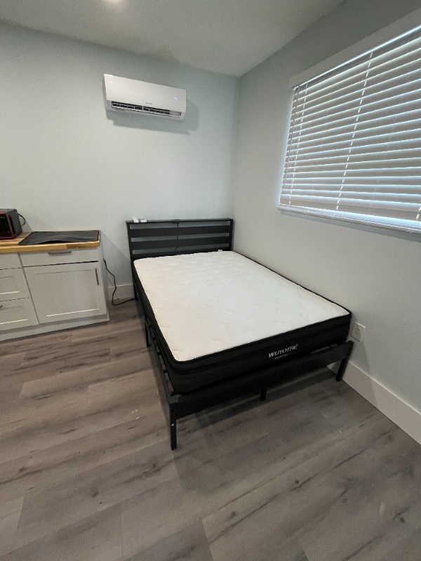 Photo - 740 Jenkins St