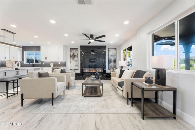 Photo - 14820 N 35th St