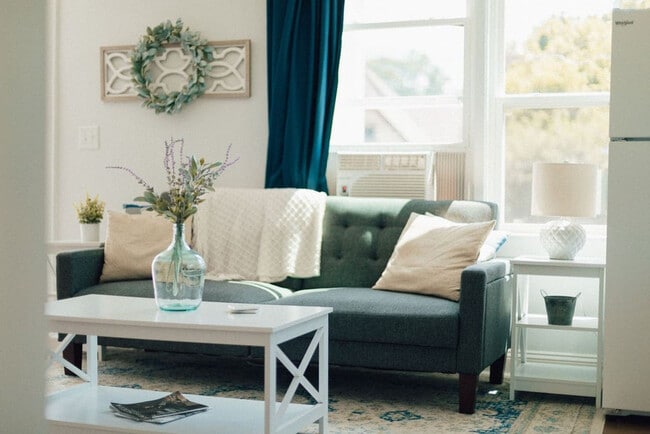 Building Photo - 905 Hill St Unit ID1397967P