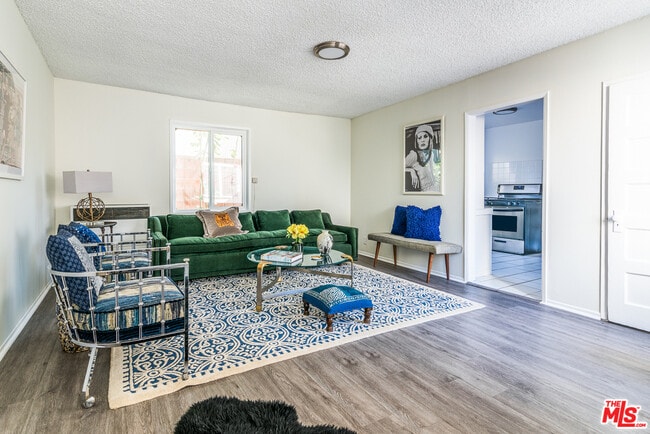 Photo - 2750 Alsace Ave