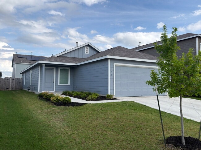 Photo - Three bed two bath two car garage in Sunset Oaks community.