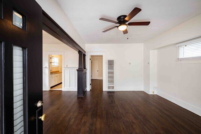 Photo - Georgia Street Unidad 4124