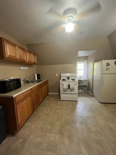 Building Photo - 4818 Cypress St Unit 2 Rear Rental
