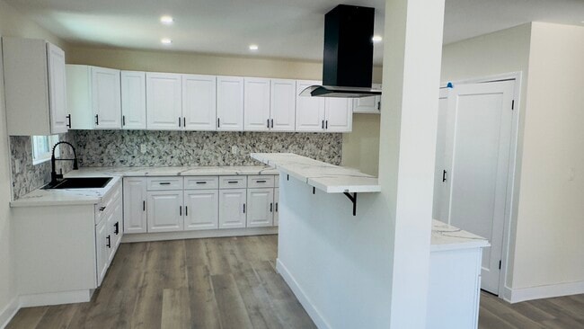 Photo - 1172 E 46th St