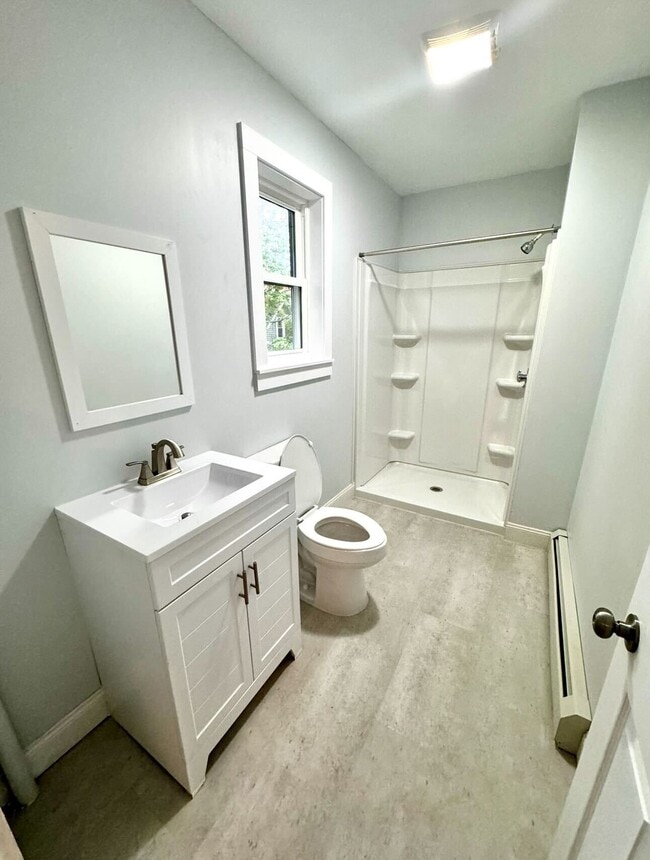 Building Photo - 40 Pond St Unit 4